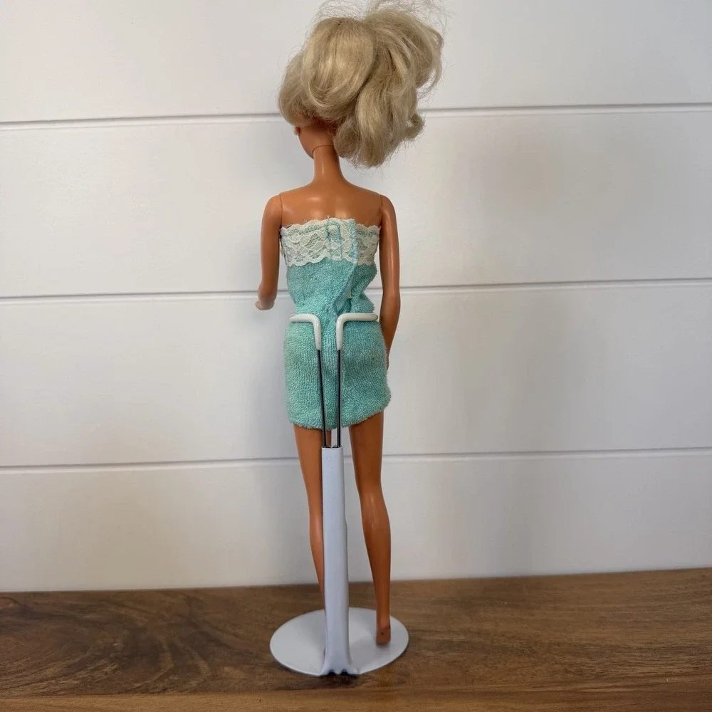 1976 Barbie Doll With Satin Panties And 1992 Fun To Dress Towel Wrap And Stand